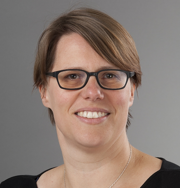 Dr Marije van Melle